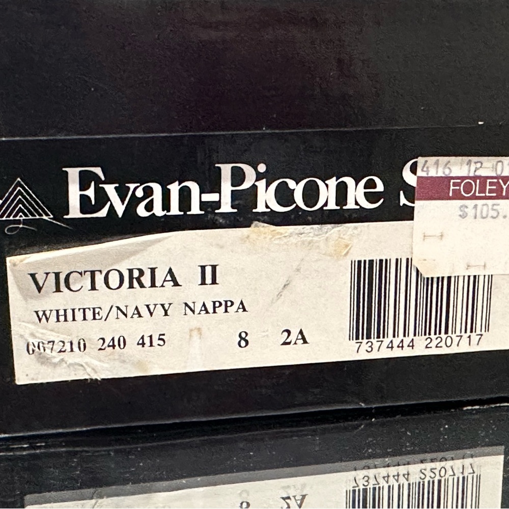 Rare 80’s vintage, 8 N Evan-Picone navy & white Victoria II spectator pumps. - Picture 4 of 8